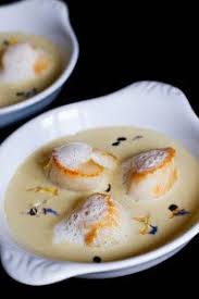 Saint Jacques Poelees Sauce Foie Gras A La Truffe Noire Les Delices De Marina Cuisine Et Boissons Recettes De Cuisine Recette Saint Jacques
