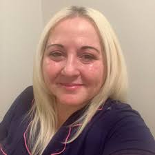 Delay in DoorDash background check, contact support options?