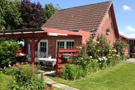 Wir bieten ihnen modern und liebevoll eingerichtete ferienwohnungen, appartements und doppelzimmer für 2 bis 5 personen in verschiedenen preiskategorien. Zu Hause