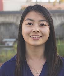 Rochelle Mooney's Instagram, Twitter & Facebook