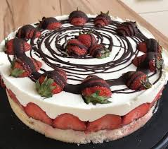 Erdbeer Mascarpone Torte Von Maikafersilke Chefkoch Rezept Kuchen Und Torten Rezepte Erdbeer Mascarpone Torte Kuchen Und Torten