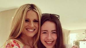 By celebssite, june 14, 2019 in other females of interest. Michelle Hunziker News Facebook Schwanger Baby Aurora Ramazzotti Schweizer Illustrierte