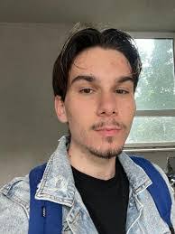 Jenny Wines's Instagram, Twitter & Facebook