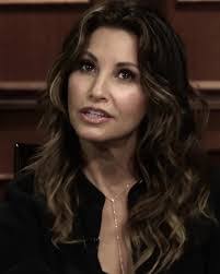 Gina Strait's Instagram, Twitter & Facebook