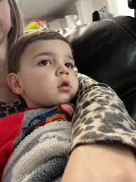 Quiet morning at Baby Song, stomach bug concerns