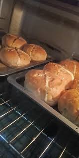 Resepi roti bun ini boleh dianggap sebagai salah satu resepi roti guna tepung gandum yang mudah untuk dibuat. Resepi Korean Garlic Cheese Bread Viral Guna Roti Burger Pun Jadi Rasa Memang Mantap Pa Ma