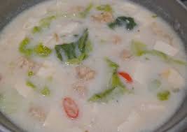 Sayur tahu tempe kuah santan kuning yaitu : Sawi Putih Tahu Tempe Kuah Santan Yang Lezat