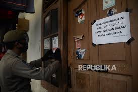 Wellcome back.kali saya akan memberikan tutorial atau diy bagaimana cara membuat stiker dari kertas fotokopi.ilmu ini saya dapatkan dari guru dan. Stiker Isolasi Mandiri Antisipasi Pemudik Dari Daerah Republika Online