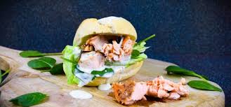 Flammlachs Mit Honig Senf Dill Sauce Rezept Flammlachs Lebensmittel Essen Senf Dill Sauce