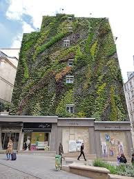Stunning Vertical Garden Decorates Building In Paris 7 Pics Bored Panda Vertical Garden Green Facade Green Wall