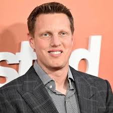 Paramount has begun laying off more than 2,000 employees, a  long-anticipated step following its merger with Hollywood studio Skydance,  according to a report. https://bit.ly/4qyRW9Y