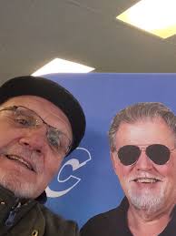 Don Parenteau (@dgparenteau)