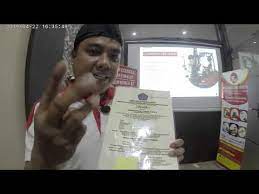 Tuangkan saus kacang dan tambahkan perasan jeruk limau. Beda Sio Asli Palsu Youtube