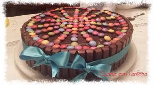 Torta Multistrato Con Kit Kat E Smarties Ricette Di Cucina Ricette Torte