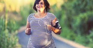Can You Lose Weight During Pregnancy? How To Stay Safe