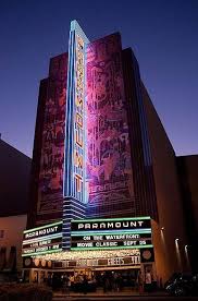 Paramount Theater At Night Oakland Ca 406 615 Paramount Theater Cinema Architecture Classic Movie Theaters