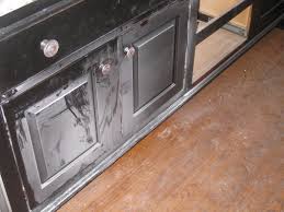 Granite countertops can often be extended beyond the cabinets to give an added functionality to kitchen spaces. Granite Nightmare Pictures To Prove It Redhead Can Decorate