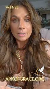 A Bang in January...... Join Amanda as she addresses all the crazy as we  end 2024 and start 2025 from the doors being opened at the Vatican to a  major split going