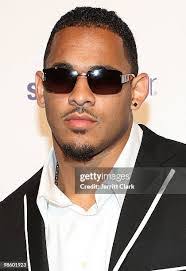 Derrick Manning's Instagram, Twitter & Facebook