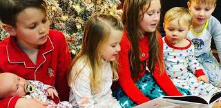Duggar, the oldest son of michelle and jim bob duggar, whose family was the subject of the tlc show 19 kids and counting, faces. Do Josh Anna Duggar Live In A Windowless Warehouse