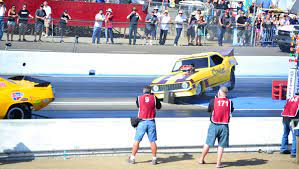 Too Close For Comfort Drag Racing Cars Car Humor Too Close For Comfort