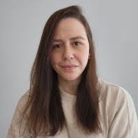 Reut Ringel's Instagram, Twitter & Facebook