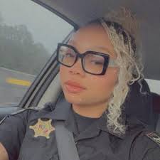 Mobile Police Department sadly announced the death of Corporal Ronni  Williams. She served her community with a smile and integrity as a  corrections officer at Mobile County Metro Jail for many years.