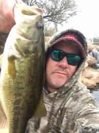 Where to fish at Nemours pond in Delaware?