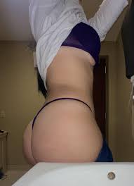 uCourtneyC214: Courtney.c214 on Reddxxx | the NSFW Browser