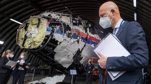 The incident killed 283 passengers and 15 crew. O4zbkadkwtchcm
