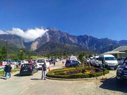 Kami menuju ke kundasang pada 23.12.2017 bercuti membawa anak2 santai menghirup udara yg nyaman sambil menikmati keindahan flora dan fauna. Itinerary Trip Percutian 3 Hari 2 Malam Kota Kinabalu Kundasang Sabah Pakej Percutian Sabah