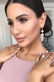 Bridesmaid Makeup Looks For Wedding [2024 Guide + Tips]