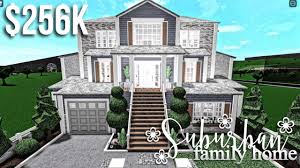 Don't you just love a nicely carved canopy bed for your bedroom for that old mansion feel! Family Hillside Mansion Roblox Bloxburg Gamingwithv Youtube