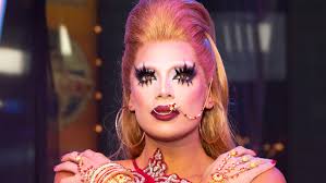 Official page of valentina for booking inquiries contact jason king at. Fans Who Body Shame Valentina Need To Quit Their Shady Gender Policing Dragaholic On Queerty