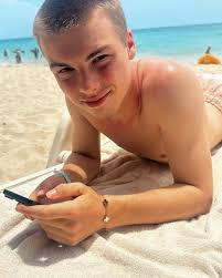 L u i z a (@luizawhelan) • Instagram photos and videos