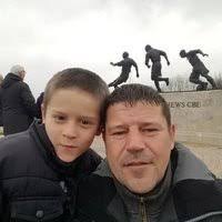 Craig Lockett's Instagram, Twitter & Facebook