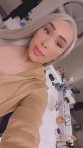 Starr Wilkins's Instagram, Twitter & Facebook