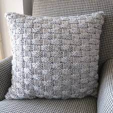 Simple square patterned cushion (sycamore) and. Iron Craft 14 Challenge 23 Knit Basket Weave Pillow Knit Basket Diy Knitting Woven Pillows