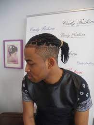 Pose De Faux Locks Coupe Homme Prestation Coiffure Realisee Par Les Experts Cfp Pose Cabelo Trancado Masculino Homens Com Dreadlocks Cabelo Afro Masculino