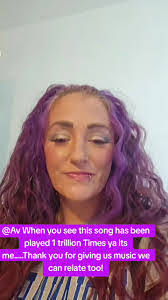 Alyson Houston's Instagram, Twitter & Facebook