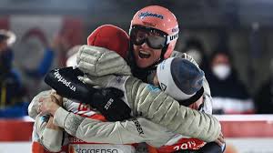 Die weltmeisterschaften skispringen 2021 in oberstdorf, deutschland. Wm Oberstdorf Deutschland Holt Sensationell Gold Im Mixed Team Wettbewerb Eurosport