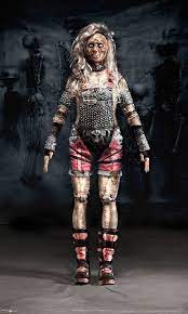 She claims to be a big melodic metal fan, and her favorite bands include behemoth and children of bodom. Hella Lordi Musique