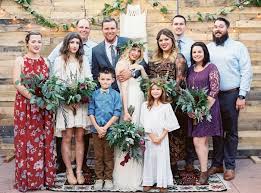 Boutonniere (ansteckblume) für den herren. Entspannte Boho Hochzeit In Las Vegas Las Vegas Hochzeit Bohmische Hochzeit Boho Hochzeit