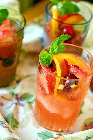 White Sangria Avec Images Recettes De Cuisine Cuisine Et Boissons Idee Recette