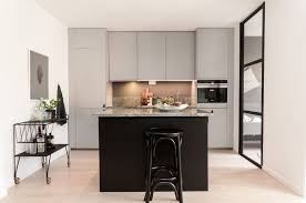 Un Appartement Renove De Facon Contemporaine En Suede Planete Deco A Homes World Appartement Cuisine Salle A Manger Plan De Travail Cuisine