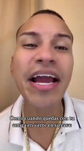 Cuando Tu Amiga Barre La Casa