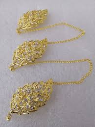 Namun, masyarakat indonesia tentu saja bukan sebatas mereka yang melek teknologi informasi dan mudah tersulut akibat berbeda pilihan politik, tapi ada juga dalam tradisi masyarakat adat, hukum positif yang berlaku pada masyarakat umum saat pemilu berlangsung, ada kalanya tidak dipakai. Tradisional Dokoh Kebaya Berantai Kerongsang Pengantin Brooch Shopee Malaysia