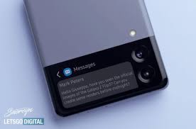Display expert ross young tweeted that there are other colors in the mix — specifically black, dark blue, white and pink. Check Out These Galaxy Z Flip3 Renders Based On The Leaked Promo Gsmarena Com News