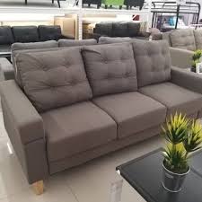 Sofa yang satu ini cocok disimpan pada ruang keluarga bernuansa retro karena desainnya yang terlihat seperti sofa. 10 Rekomendasi Sofa Informa Desain Terbaru 2020 Untuk Mempercantik Ruangan Di Rumah