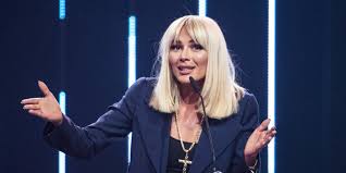 Loredana sot ka publikuar një imazh në instagram ku i ka shokuar fansat me postimin e saj. Wieso Loscht Loredana Ihren Instagram Account People Heute At